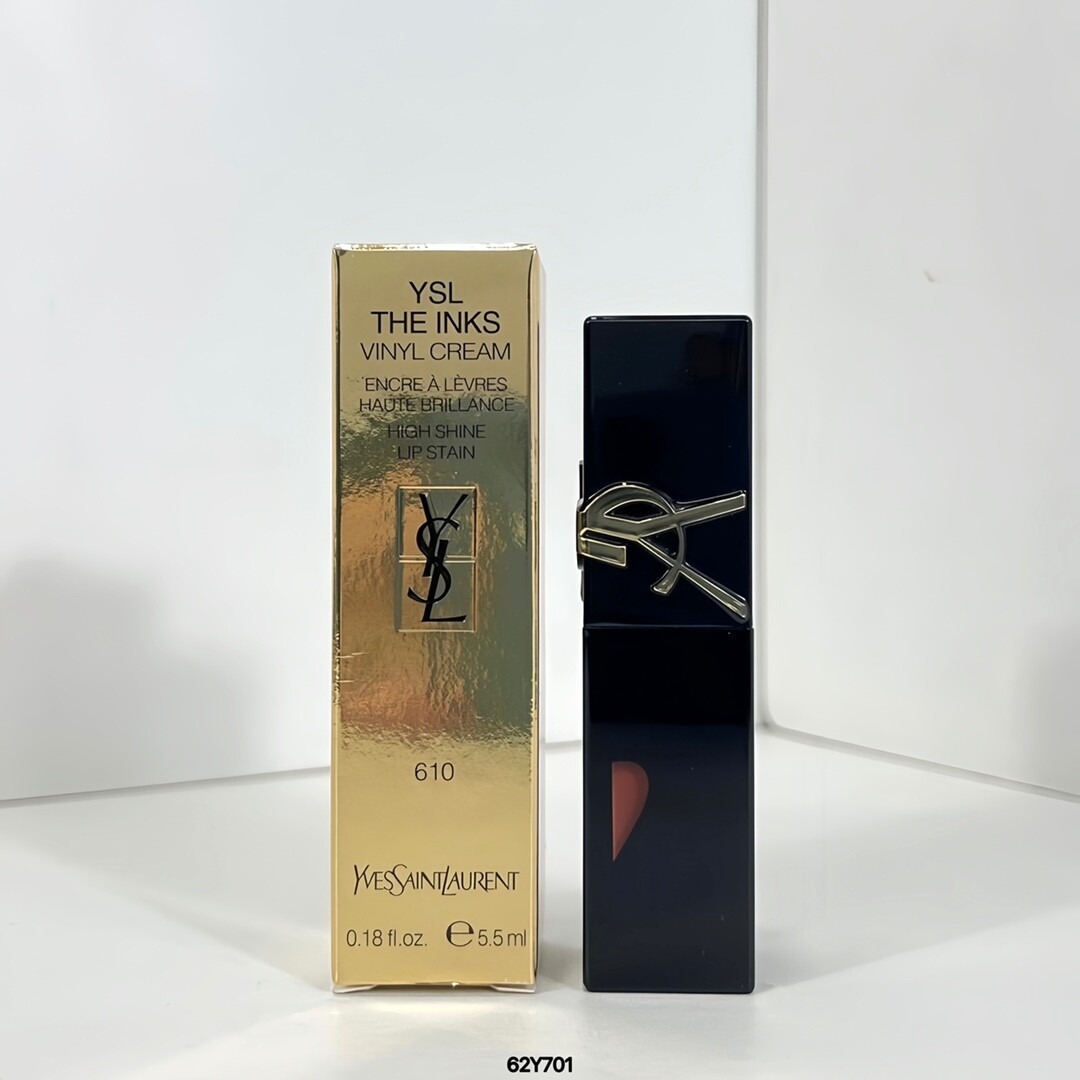 圣罗兰爱心唇釉5.5ml62Y701编码！可配中文标+日期标7色：44#-403#-416#-440#-610#-621#-622。圣罗兰爱心浮雕黑管唇釉！