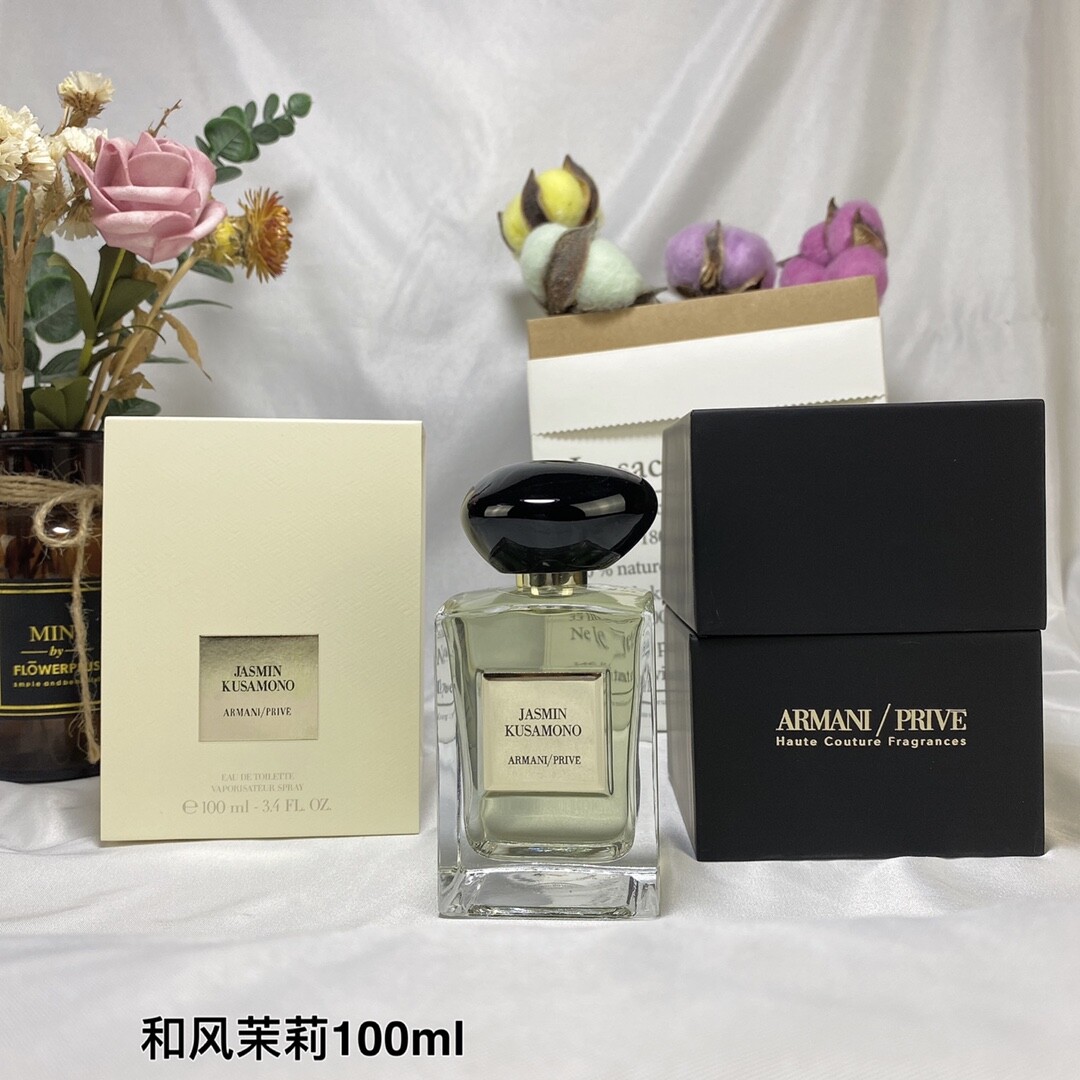 阿玛尼私藏香水100ml和风茉莉ARMANI阿玛尼珍藏系列PRIVE LES EAUX香水JASMIN KUSAMONO和风茉莉100ml 灵感来自日本花卉艺术，完美结合铃兰、印度，小茉莉、草本果香，