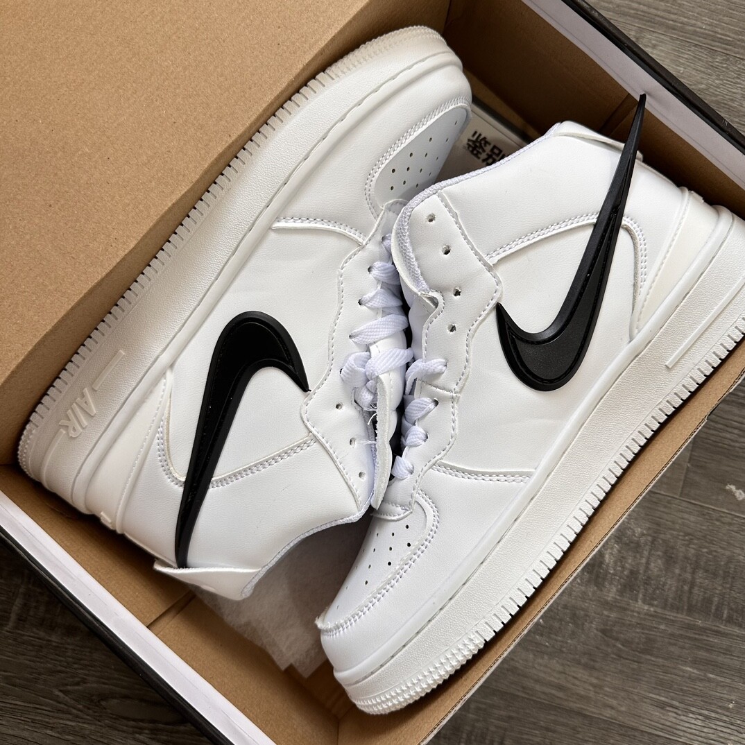  Nike Air Force 空军一号 空军高帮 白黑 飞机勾 36-44码  男女现货