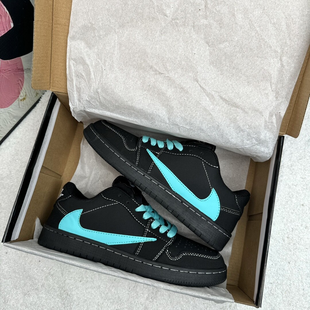 Air Jordan 1 Low Aj1低帮  黑湖蓝倒钩 码数36-44 男女现货