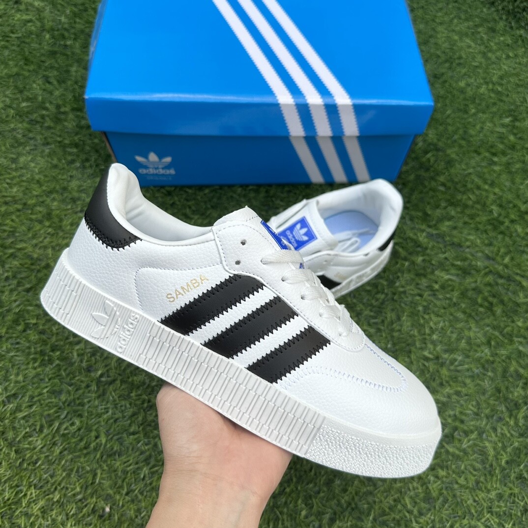 adidas 阿迪厚底白黑Size 36-44