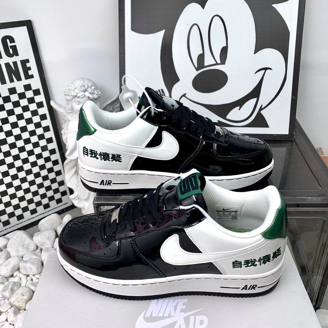 Nike AF1 空军一号 亮面黑白 尺码40-44 男码现货