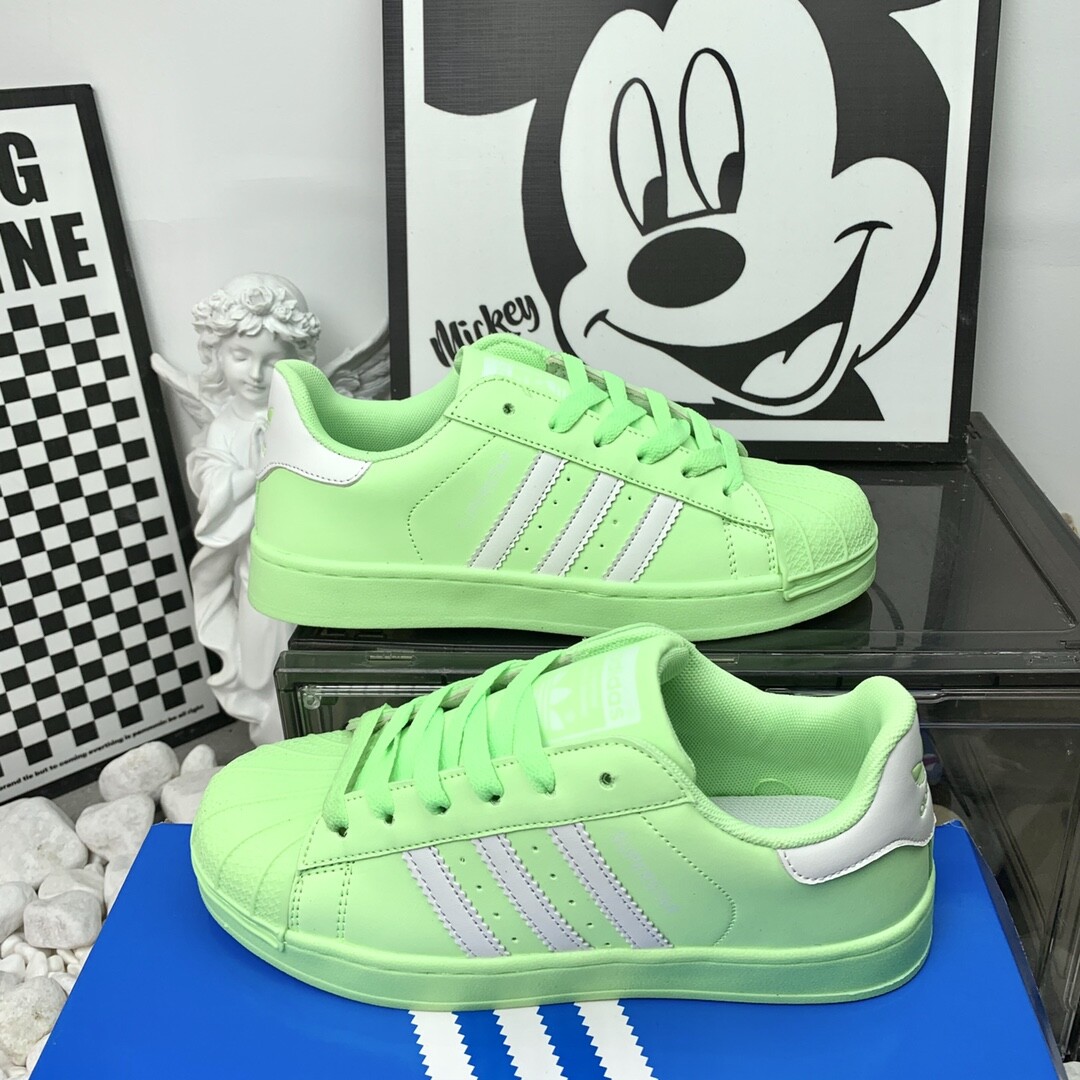 Adidas 阿迪达斯 贝壳头青苹果 36-44码 男女现货