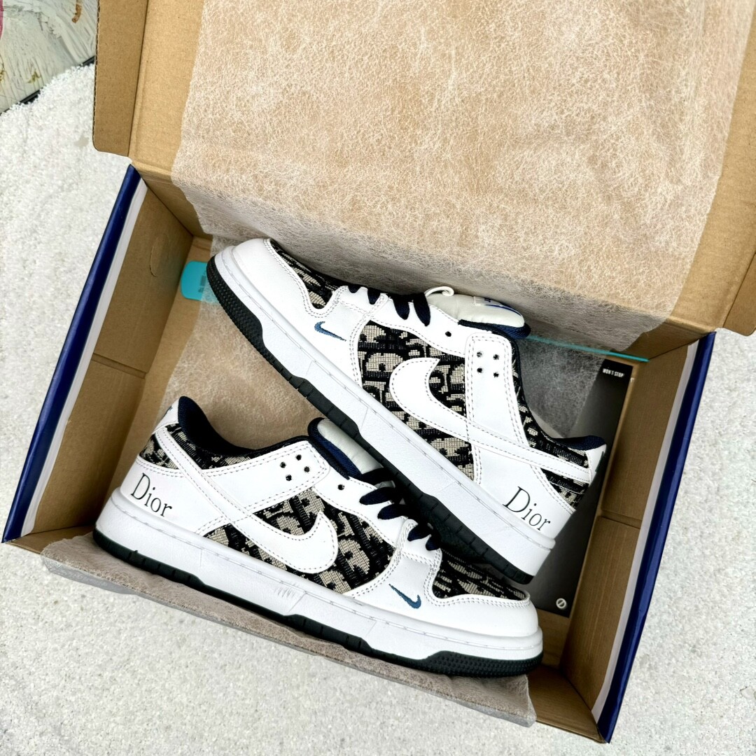Nike Dunk SB 迪奥黑色 尺码36-44 男女码现货