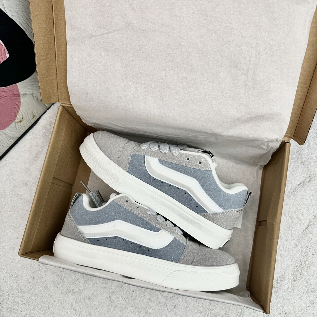  万斯 Vans Knu-Skool 灰蓝 面包鞋 36-44码数 男女现货