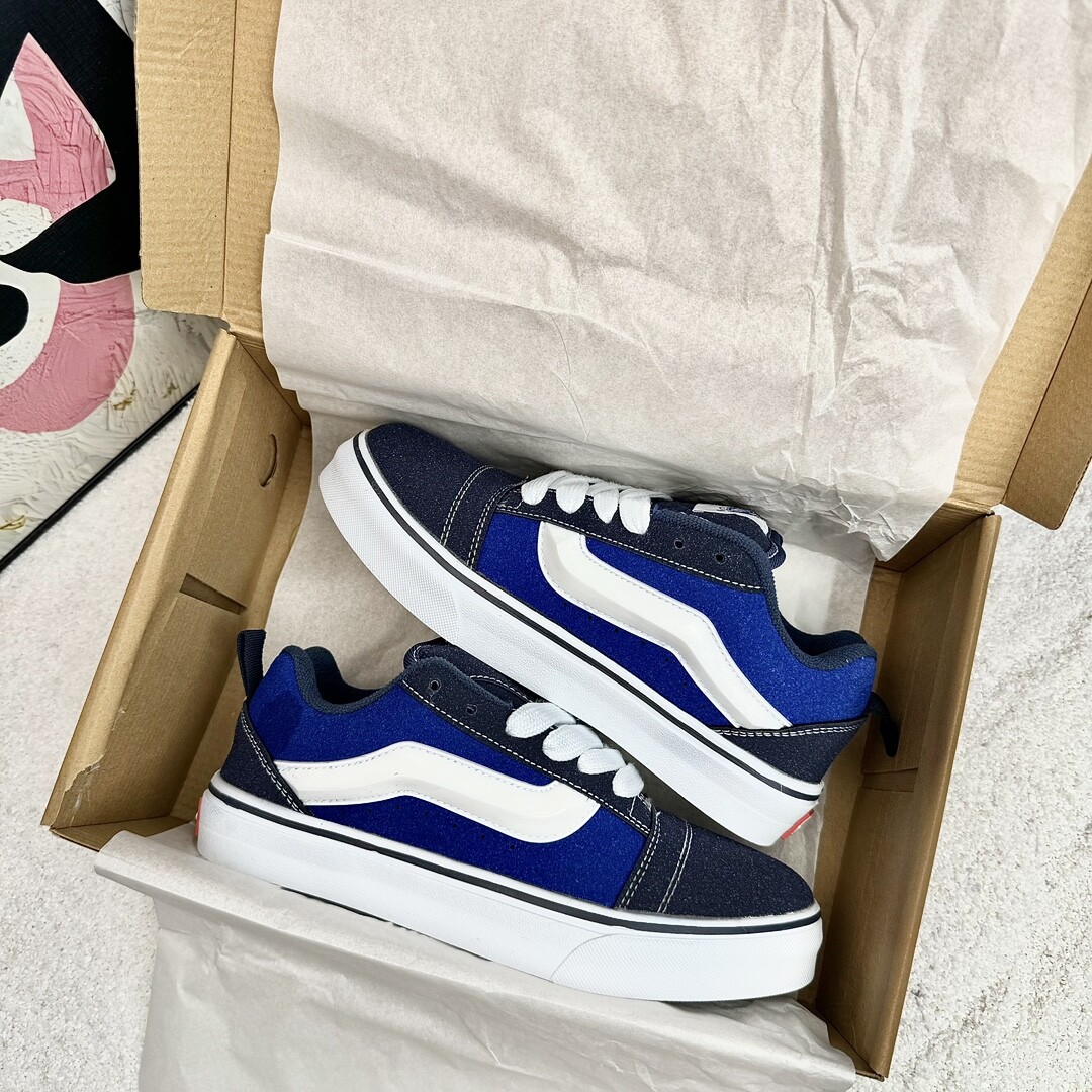  万斯 Vans Knu-Skool 海蓝蓝 面包鞋 36-44码数 男女现货