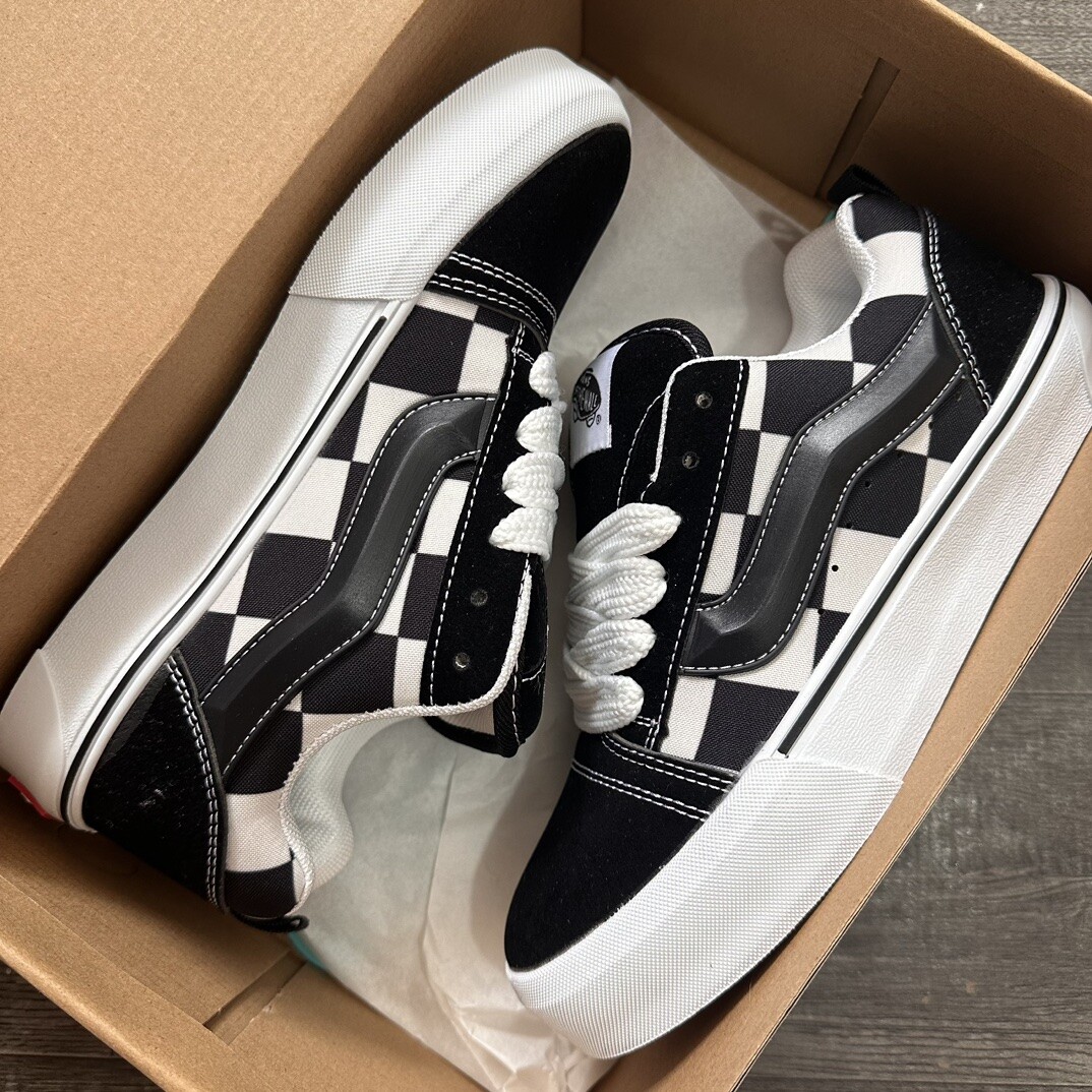  万斯 Vans Knu-Skool 小方格 面包鞋 36-44码数 男女现货