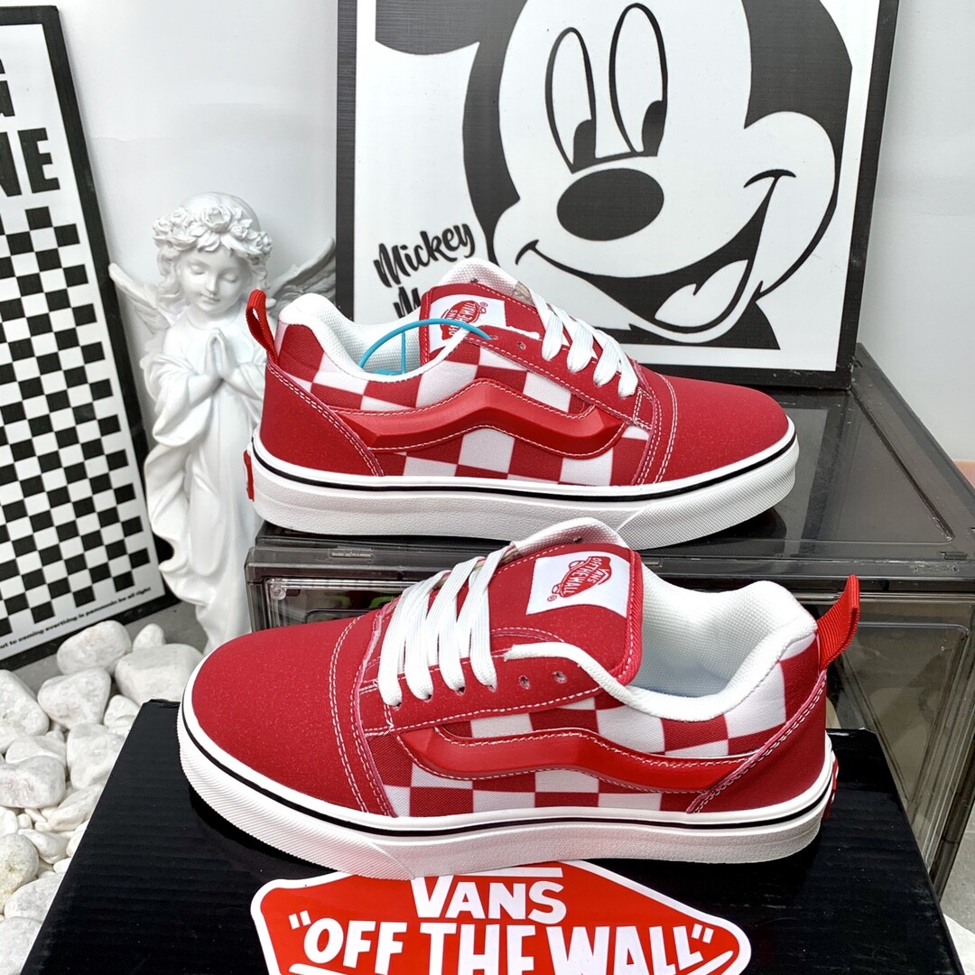 万斯 Vans Knu-Skool万斯红色棋盘格鞋 36-44码数 男女现货