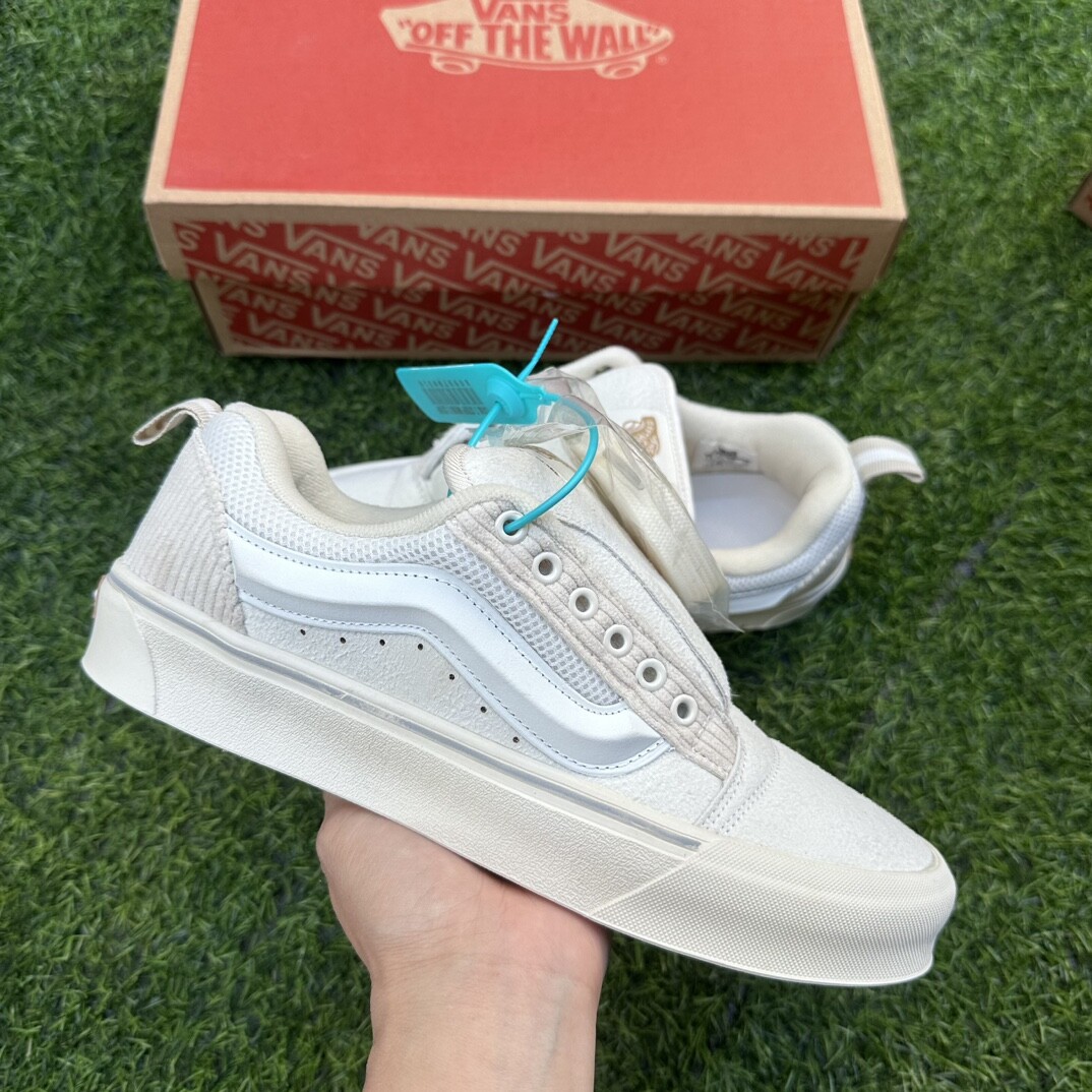 万斯面包鞋 Vans Knu Skool 百搭 男女同款 美式复古 板鞋 米白色 码数36-44