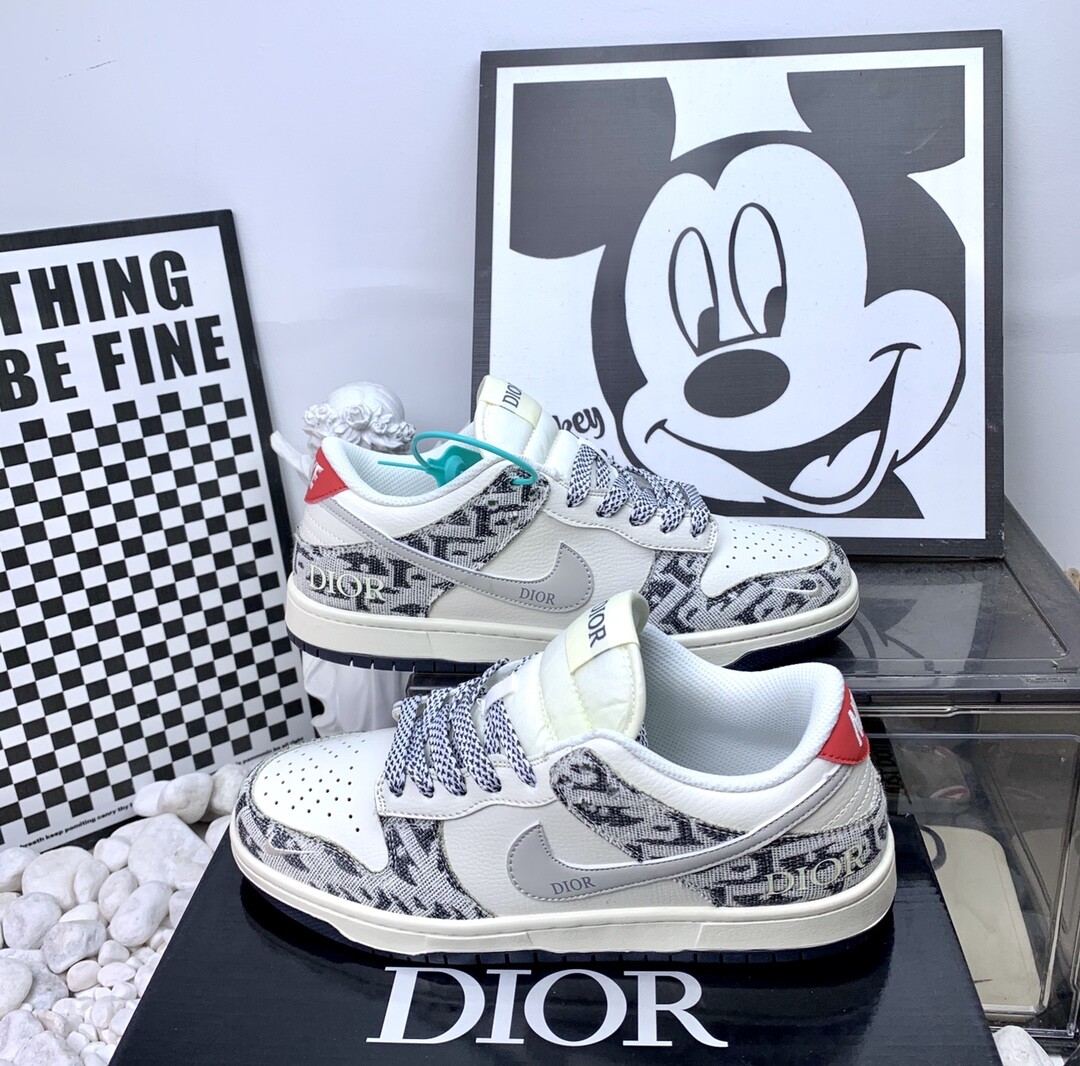 Nike Dunk SB 迪奥联名 橡胶底 高版本 尺码36-44 男女码现货