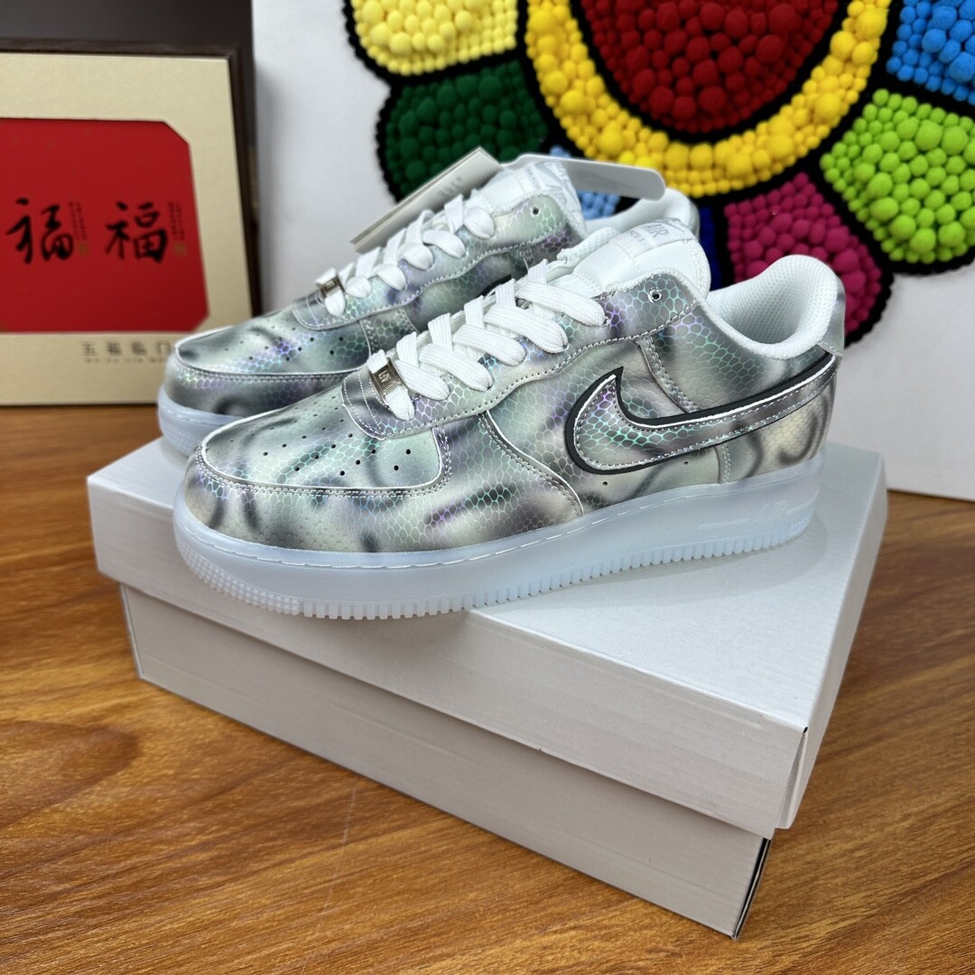  高版本蛇年限定 AF1空军一号卫冕冠军 男女款36-44码！