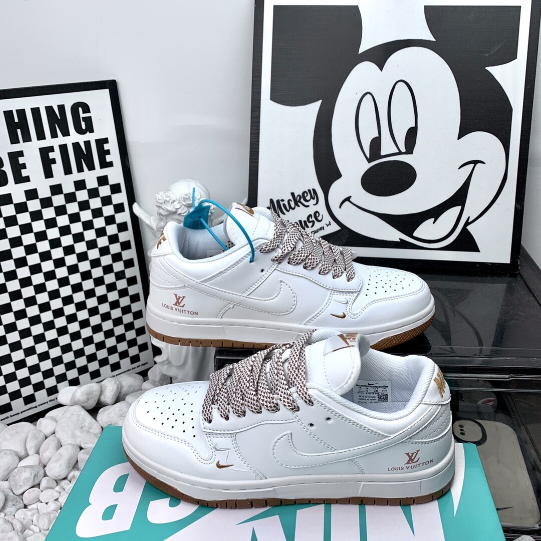 Nike Dunk SB 2323白棕 橡胶底 高版本 尺码36-44 男女码现货
