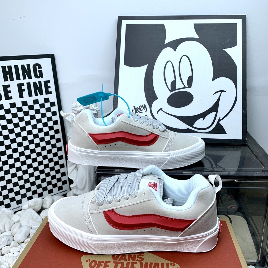 万斯 Vans Knu-Skool万斯S2118白红拼接面包鞋 36-44码数 男女现货