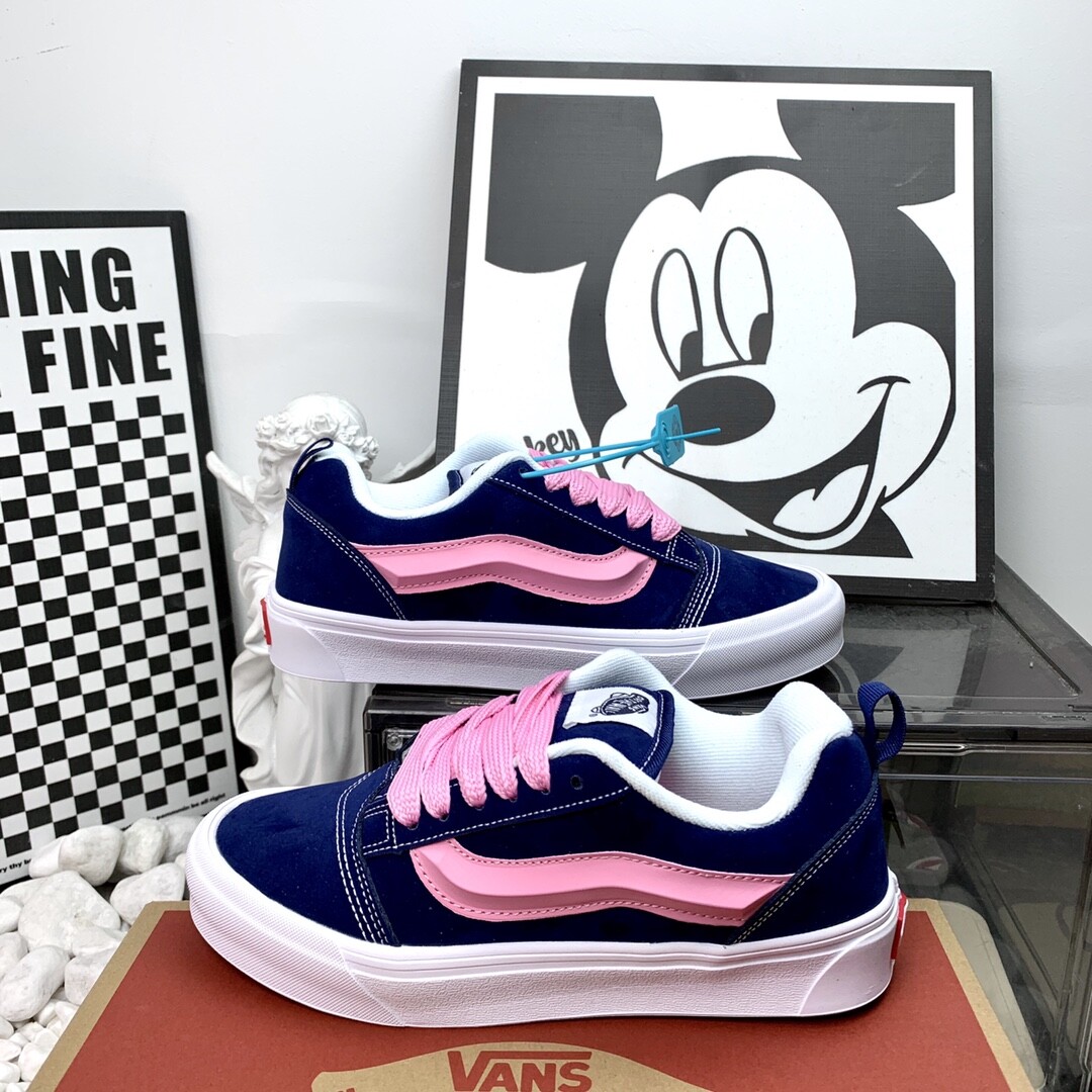 万斯 Vans Knu-Skool万斯S2118藏青粉面包鞋 36-44码数 男女现货