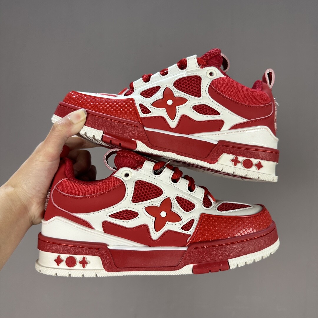高版本重工Louis Vuitton 路易威登 Trainer 低帮休闲板鞋 男女同款 36-45 配码随便调 白红