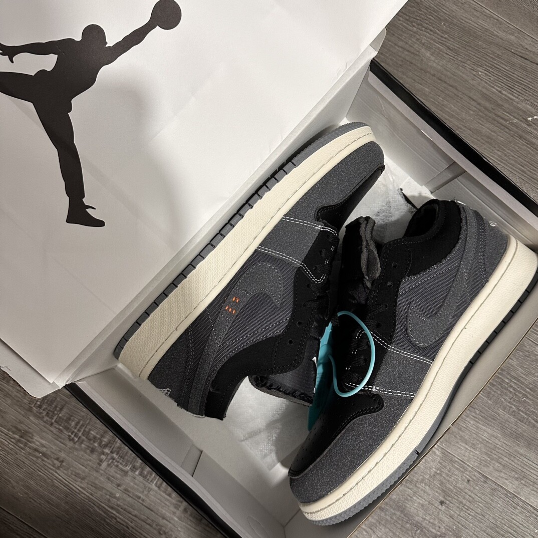  高版本 Air Jordan 1 Low Aj1低帮 飞线黑灰 码数36-44 男女现货