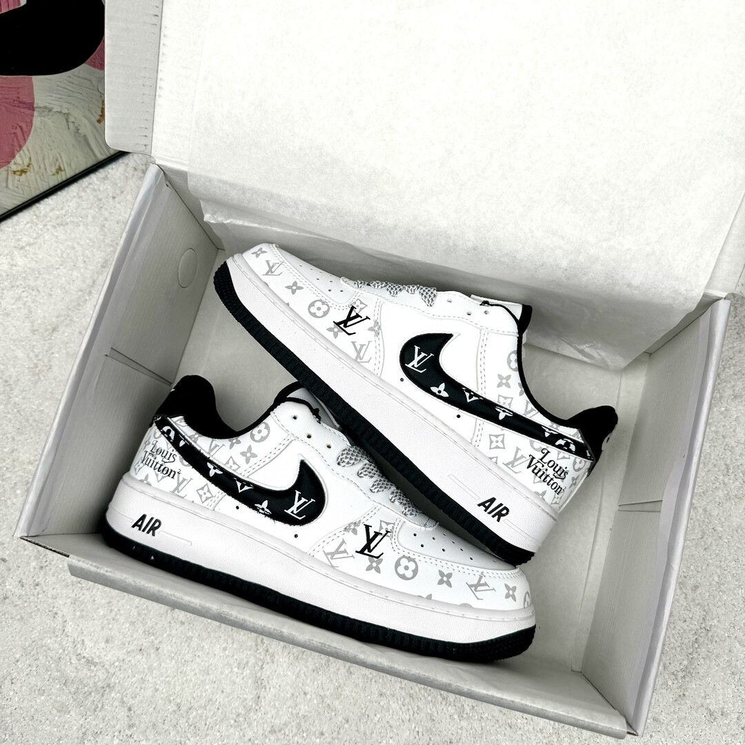  Nike AF1 空军一号 lv联名白黑 高版本套楦工艺 正确版型 尺码36-44 男女码现货