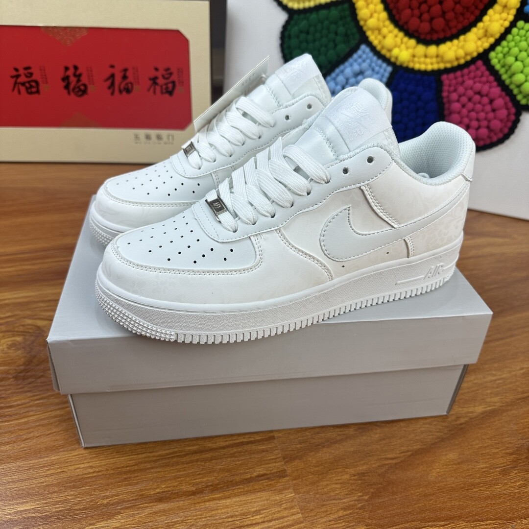 高版本NK Air Force 1 Low AF1 空军一号低帮  青花瓷 阳光下变色 码数36-44 男女现货