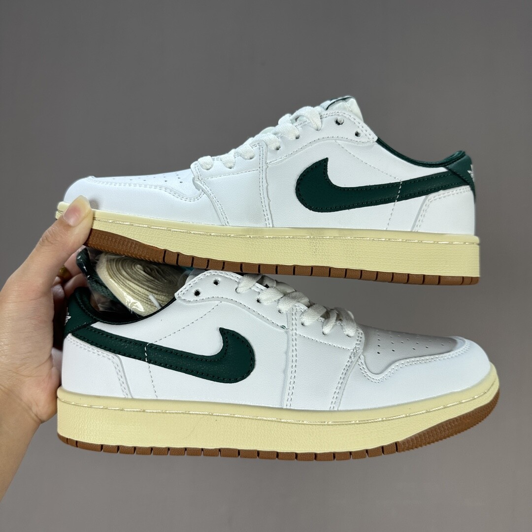 高版本Travis Scott x Fragment Design x Jordan Air Jordan 1 Low 倒钩 低帮 防滑耐磨 篮球鞋 男女同款 36-45 白绿色
