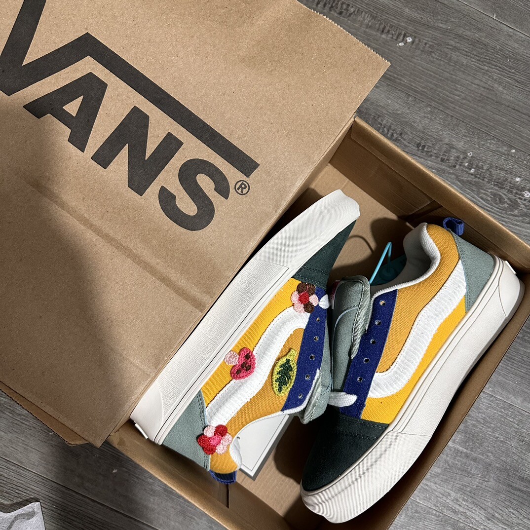 高版本Vans 小花 尺码36-44 男女码现货