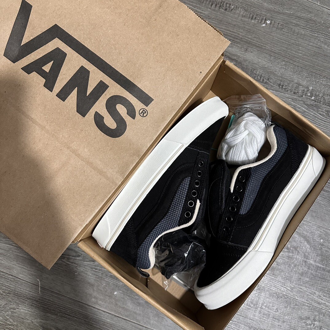 高版本Vans 黑白 尺码36-44 男女码现货