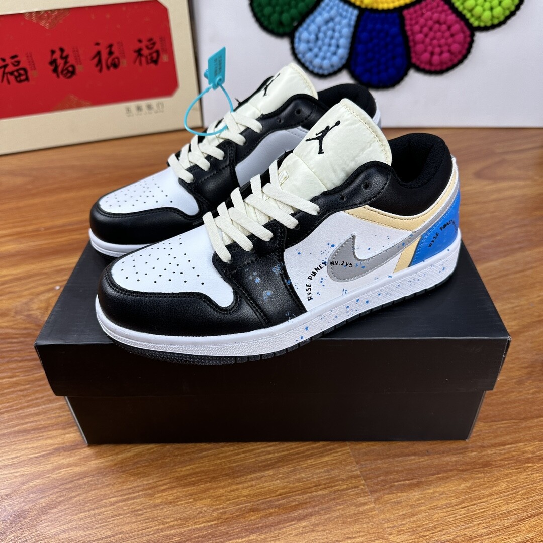  高版本爆款AJ1Low 皮料喷彩 闪电熊猫 男女款36-44码！吱吱响