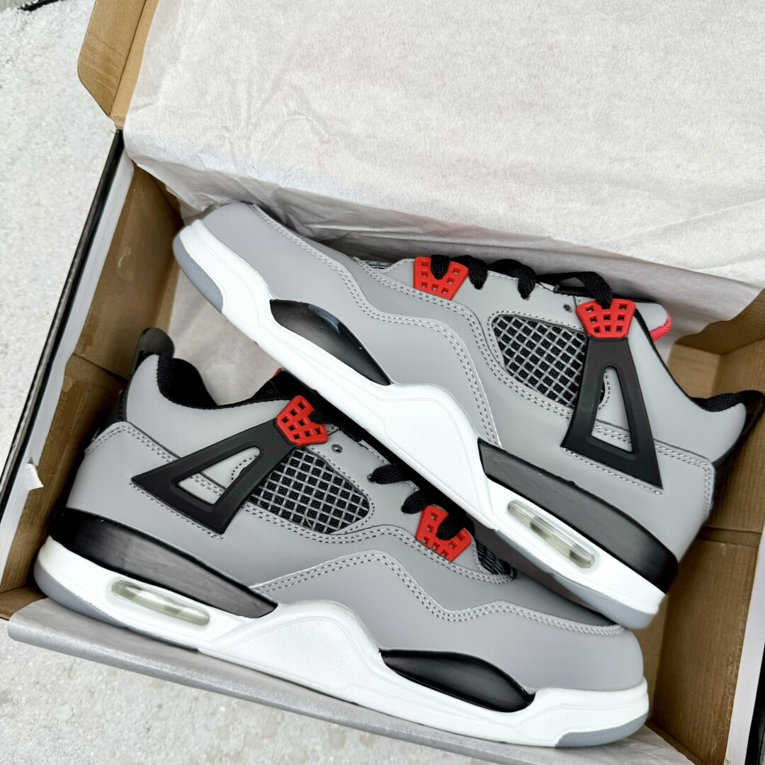 Air Jordan AJ4黑灰 只有男鞋 尺码40-44 男码现货