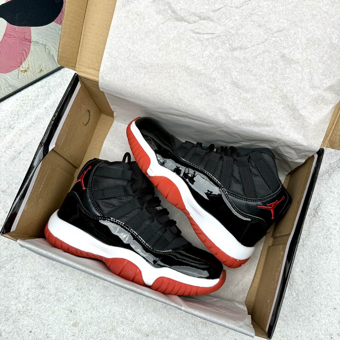 Air Jordan 11 康扣 Aj11高帮 黑红 码数36-44 男女现货