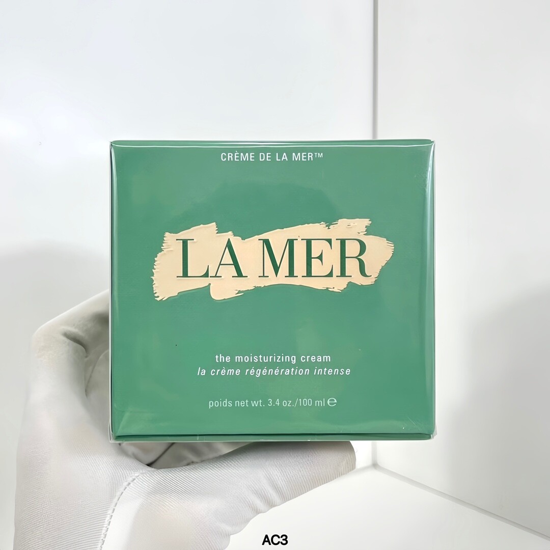 海蓝之谜神奇面霜100ml/PT版AB4编码！用过这以后无论熬夜到几点，早上皮肤都很好！经典精华面霜！可以修复敏感，红血丝，痘痕，干燥起皮的肌肤，总之哪儿不好都能给你修复！必备哦！搭配精粹液或者其他精
