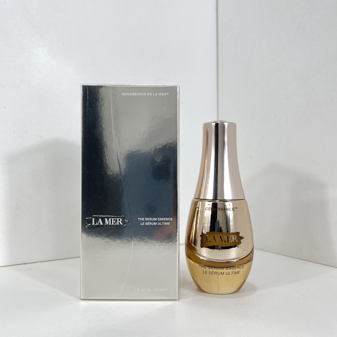 新版海蓝之谜鎏金精华30ml海蓝之谜鎏金焕颜血清精华24款30ml！这款精华牛的地方集中护理一个月！能细化毛孔 细纹，一个月就给你满意的效果～海蓝之谜家值得拥有的精华～