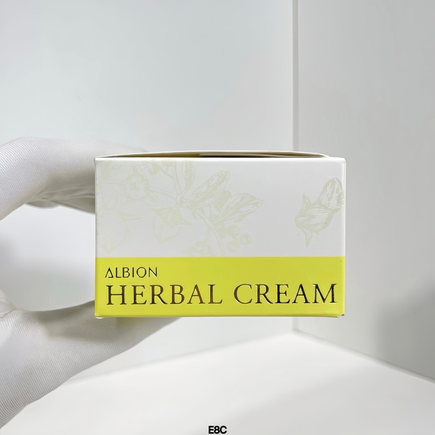 奥尔滨黄金油面霜40gE8C编码！澳尔滨黄金油面霜40g
