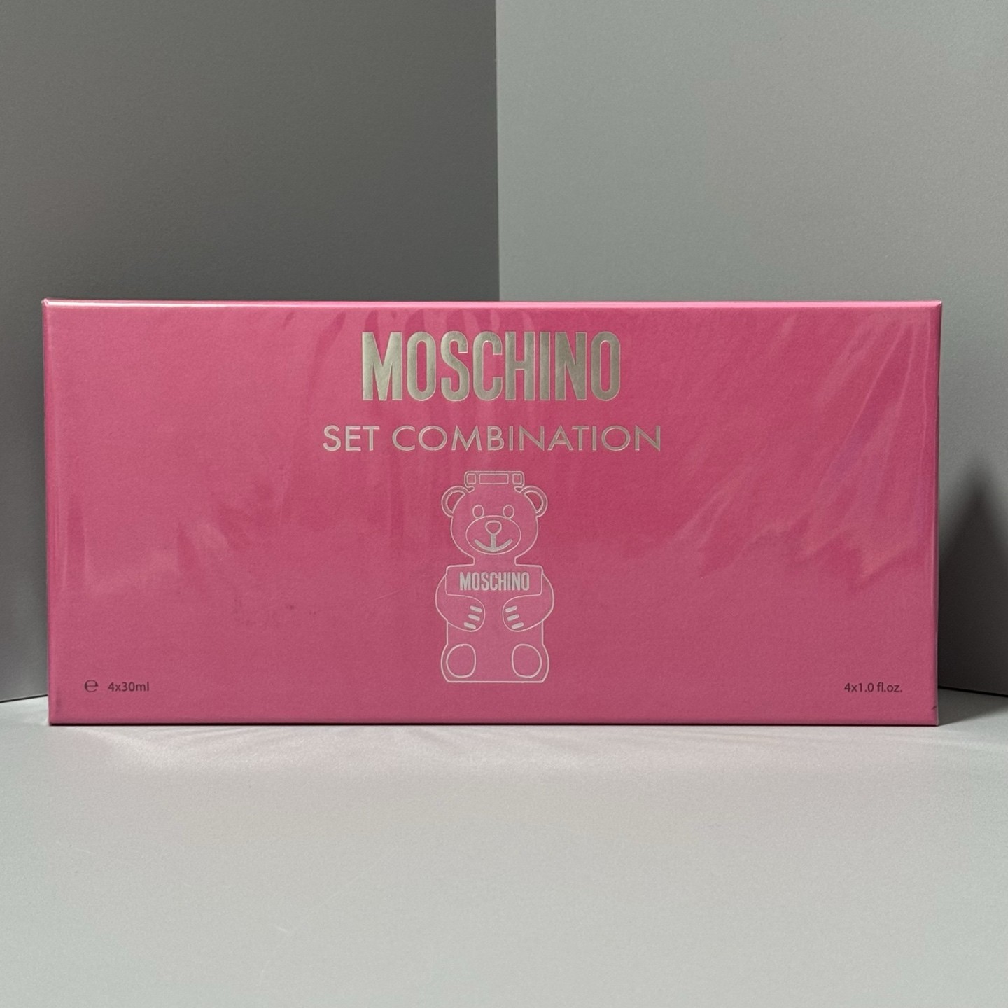 梦仙奴粉盒泰迪熊中样香水四件套实拍现货30ml×4个，带喷头，内含：白色泰迪熊，粉色泰迪熊，蓝色泰迪熊，黑色泰迪熊